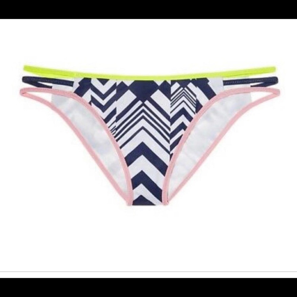 NWT!! The straps cheeky bathing suit bottoms
